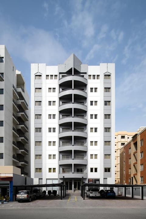 Code Housing salmiya - brand new-Family only