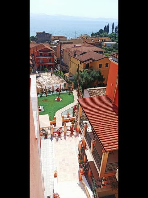 Corfu Sunflower Apartments, 