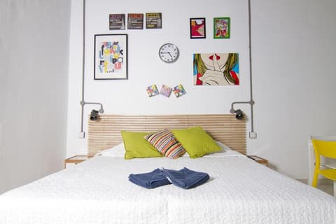 Cresta Beach Studios