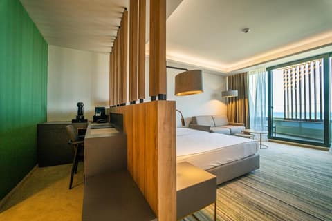 HVD Reina del Mar - Premium Spa Service & Parking