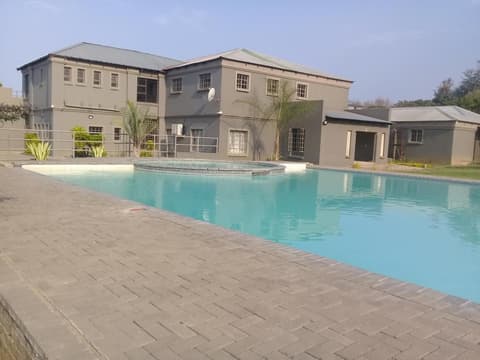 SIMA SILVER LODGE