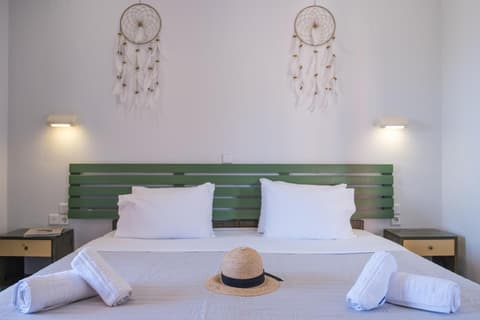 Christina Beachfront Rooms By Hotelius, 