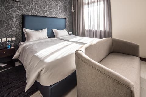 Glam Hotel Nairobi - Near Westgate Mall, Westlands, 