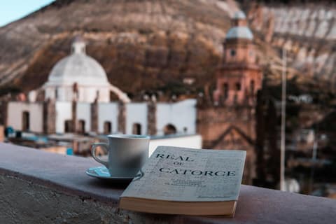 Hotel Amor y Paz