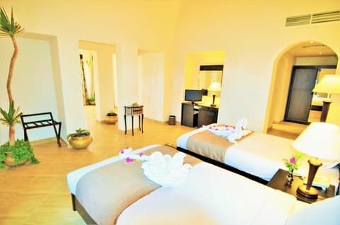 Rohanou Beach Resort