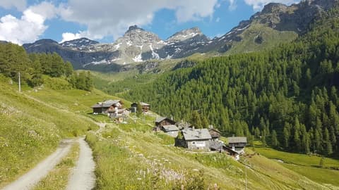 L' Aroula Rooms & Restaurant