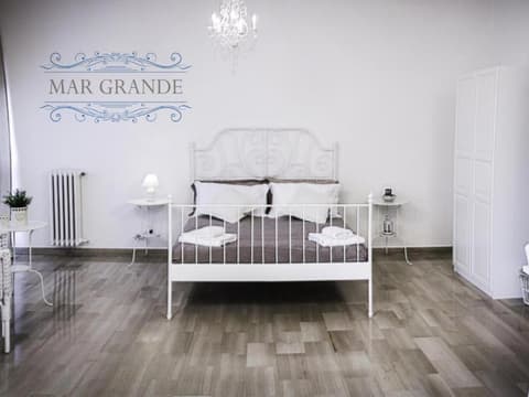 Castello Aragonese Suites