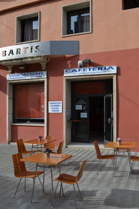 Hostal Bartis