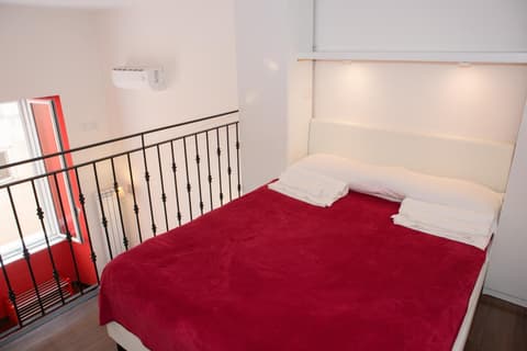 Appartamenti Mergellina, 