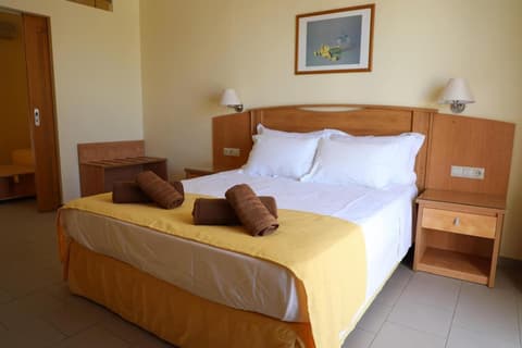 Coloma Apartments Pefkos, 