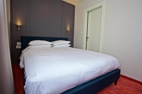 Moon TOP- 4th floor, 