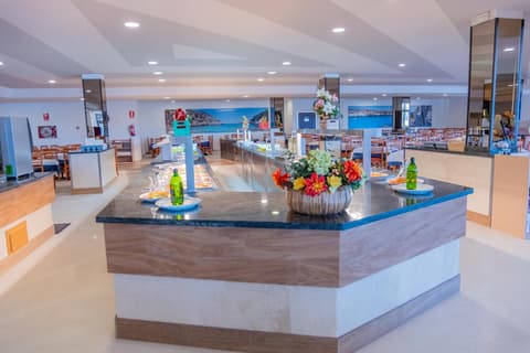 Hotel Club Cala Romani
