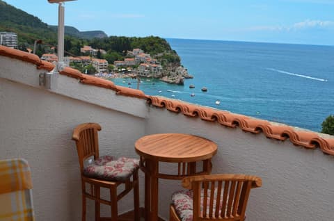 Villa Sara Guesthouse