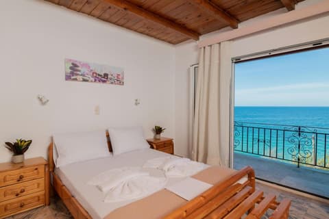 Agnadi Sea View Apartments, by ZanteWize