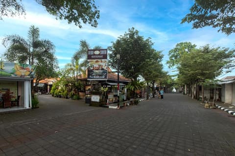 Dewi Sinta Hotel and Restaurant