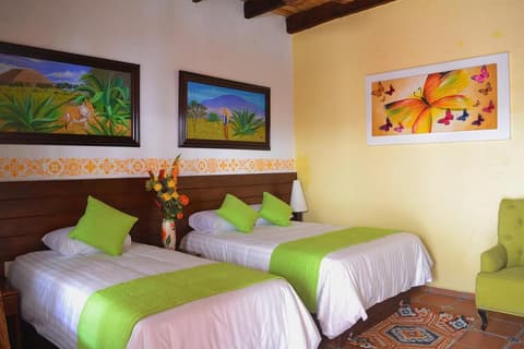 La Casona Pirámides, 