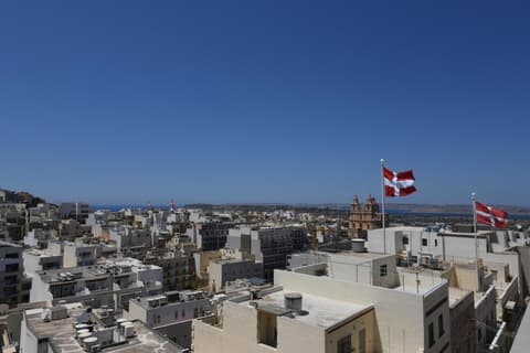 Victoria by Petit Chic