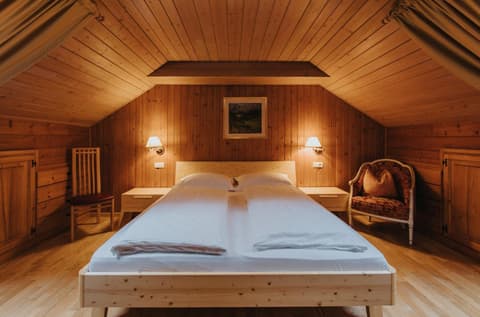 Residence Obermoarhof - Family Apartments with Pool & Playground