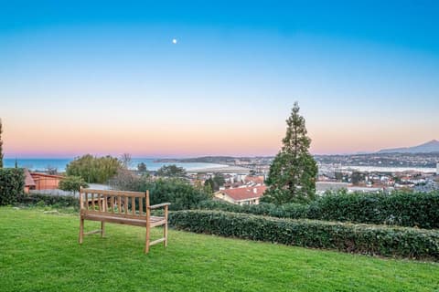 Bista Eder Hotel & Lodge