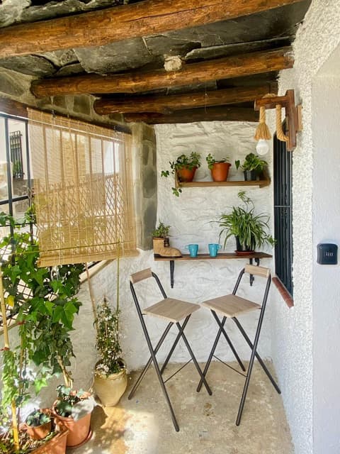 Casa Soportújar las flores