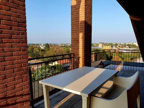 Penthouse Suite - Skyline view