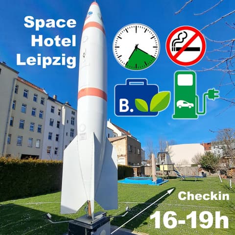 Space Hotel im Campus der JvP Schule, 