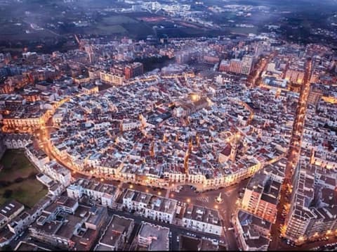 l'angolo di Gaudì, alcoba Fascinosa