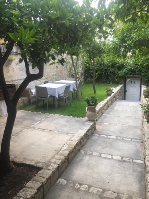 House Garden Modica