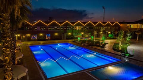 Green Palace Suite Hotel