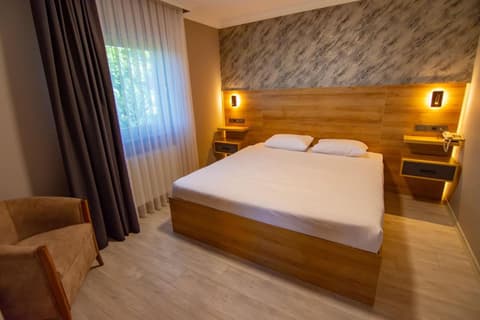 Green Palace Suite Hotel