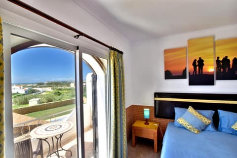 Tonel Apartamentos Turisticos