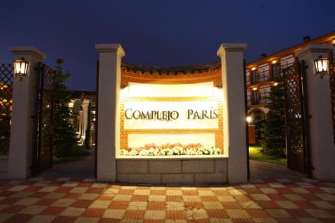 Hotel Complejo París