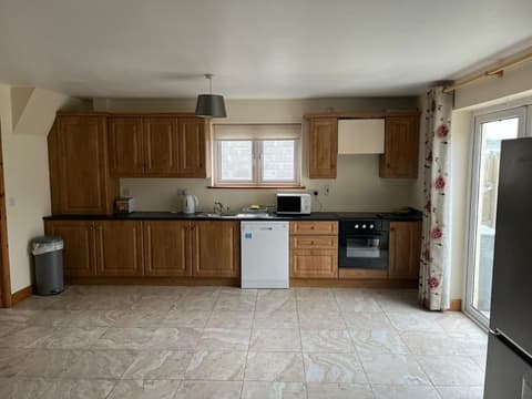 Modern 4 Bed House in town