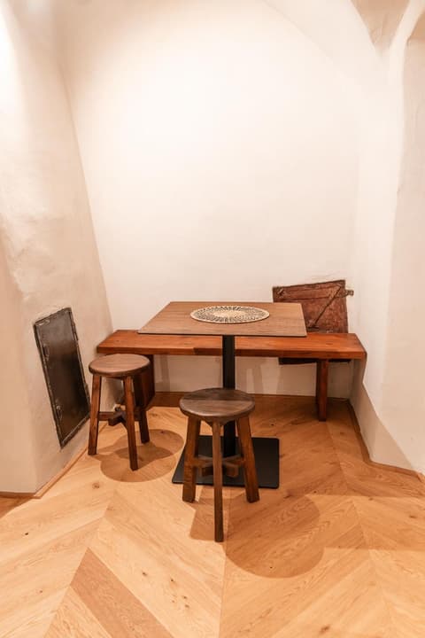 H5 Grauer Bär Studios & More