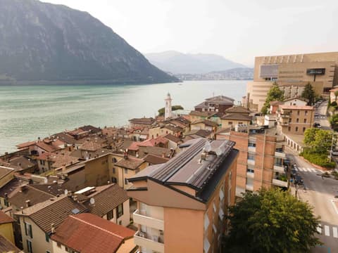 Casa Elea_ Panoramic Attic in City Center
