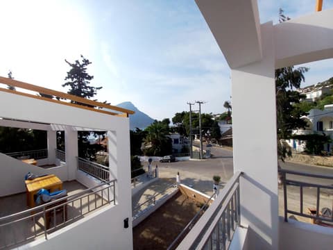 ODYSSEY BY CLIMBING HOUSE