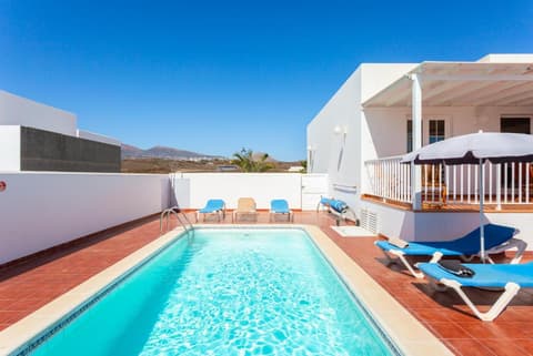 Villa Tania