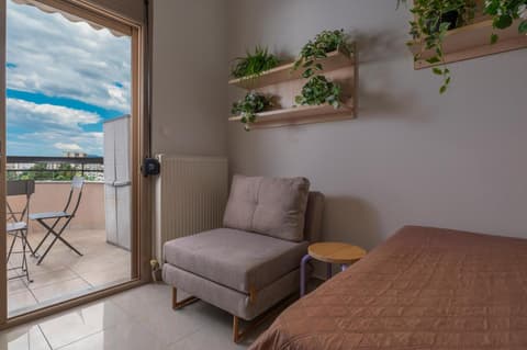 Kosmos Service Apartment Beautiful Studio 1
