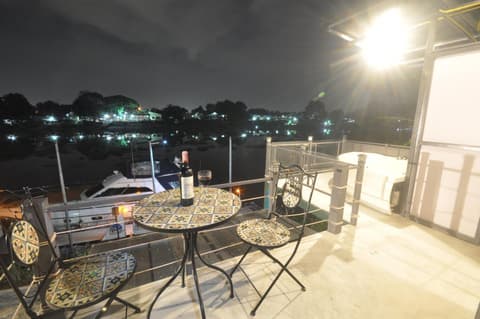 ayutthaya river camp and yacht charter, 
