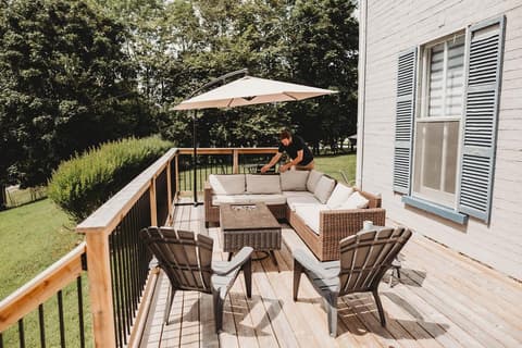 The Montague Rose Inn & Cafe