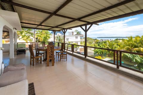Twakila Sunset Suites, 