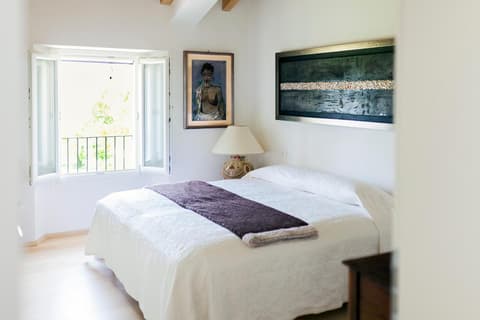 B&B RED WINE COUNTRY HOUSE