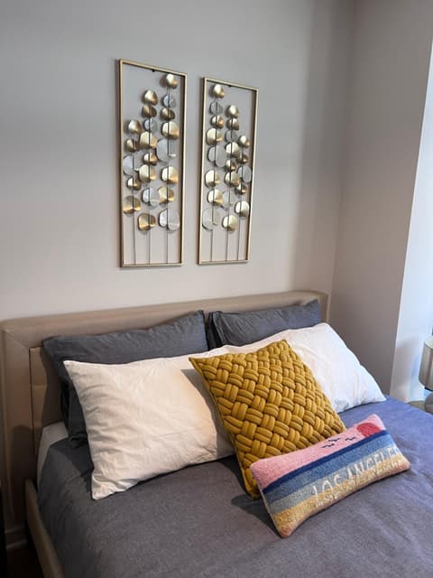 Arion- Cozy Santa Monica getaway steps to the beach Parking