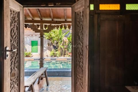 TwoSpaces Living at Kayu Beach Villa, Nusa Dua Beach