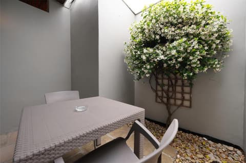 Admirals Lodge Guest House and Brightways self catering apartments, 