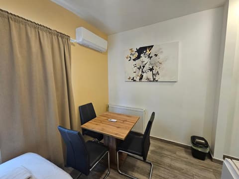 Royal Apartments & Rooms