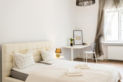 Golden Apartments Warsaw - Elegant Stay, Podwale Street, 