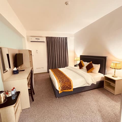 Aquavista Hotel & Suites, 