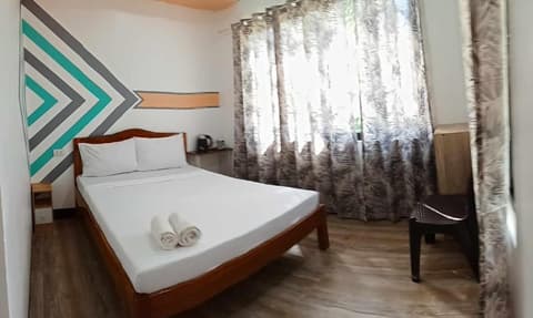 Vali-Joe Travel Lodge