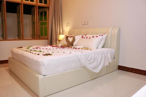 Oasis Village Fenfushi, Maldives